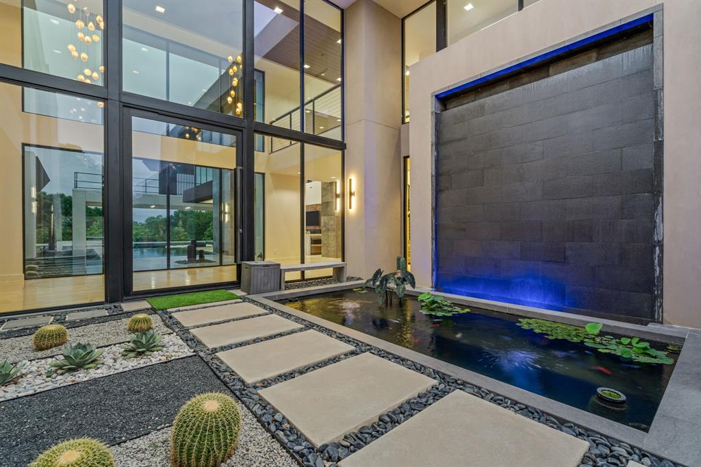 1706 Cypress Way