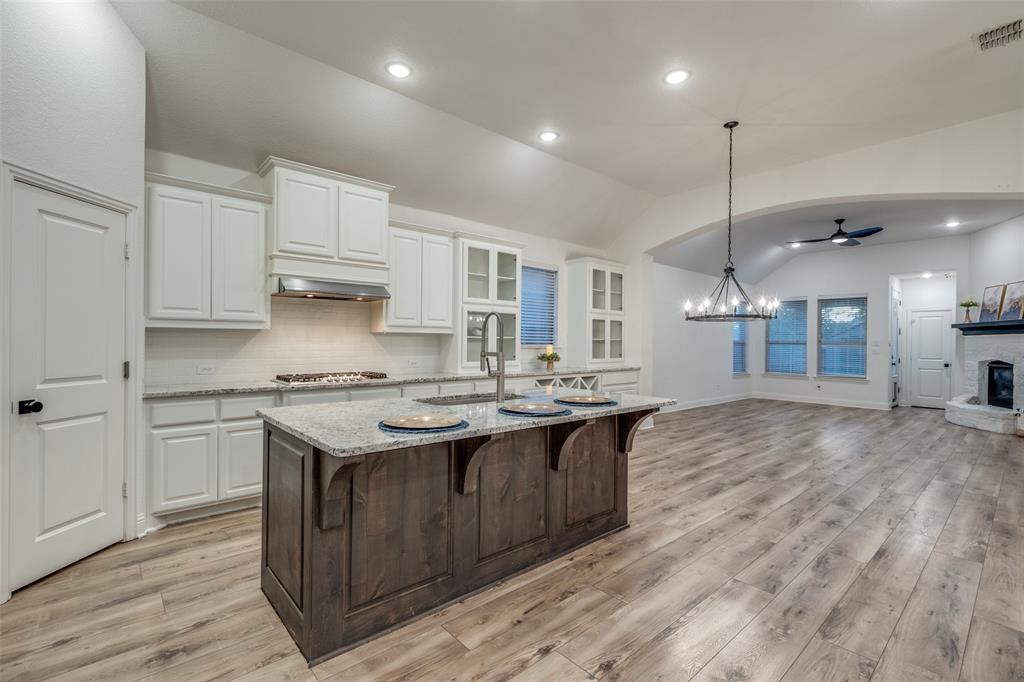 601 Lake Livingston Trail