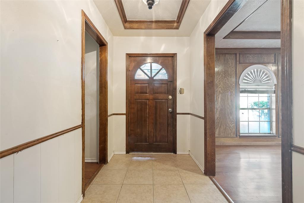 2404 Glen Forest Lane