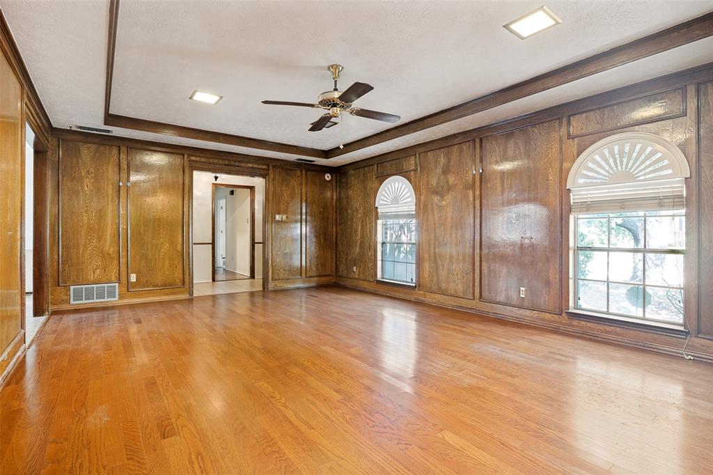 2404 Glen Forest Lane