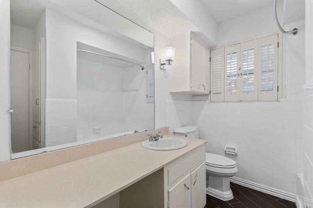 Sandhurst Manor - Residential