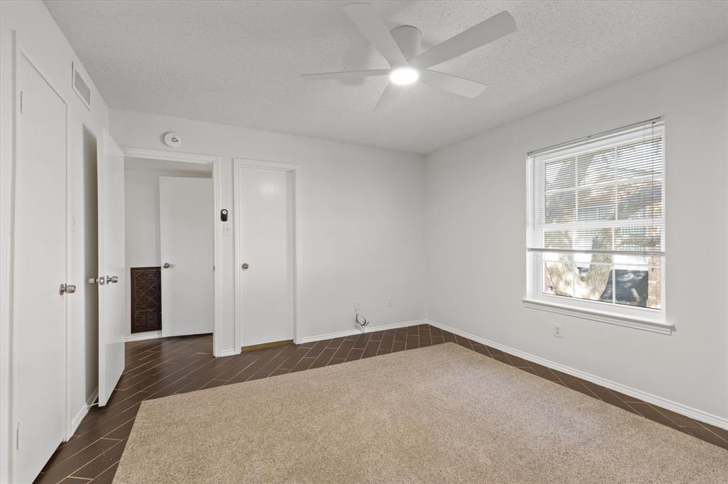 Sandhurst Manor - Residential