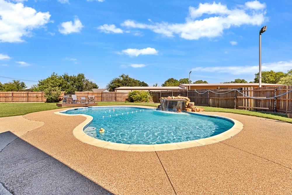 4031 Burleson Retta Road