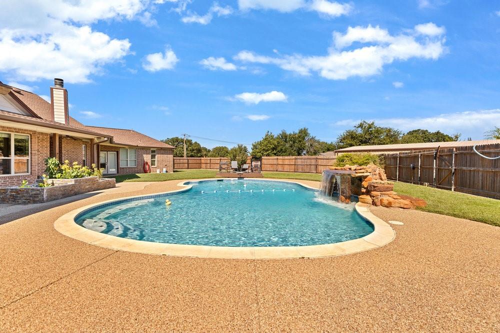 4031 Burleson Retta Road