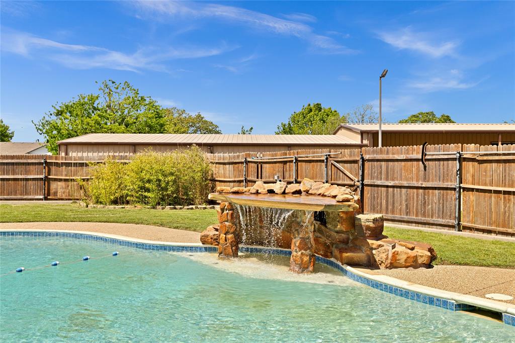4031 Burleson Retta Road