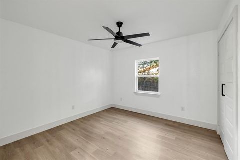 Tiny photo for 1614 E Red Bird Lane, Dallas, TX 75241 (MLS # 21101571)