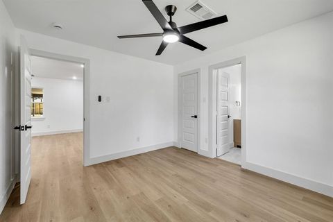 Tiny photo for 1614 E Red Bird Lane, Dallas, TX 75241 (MLS # 21101571)