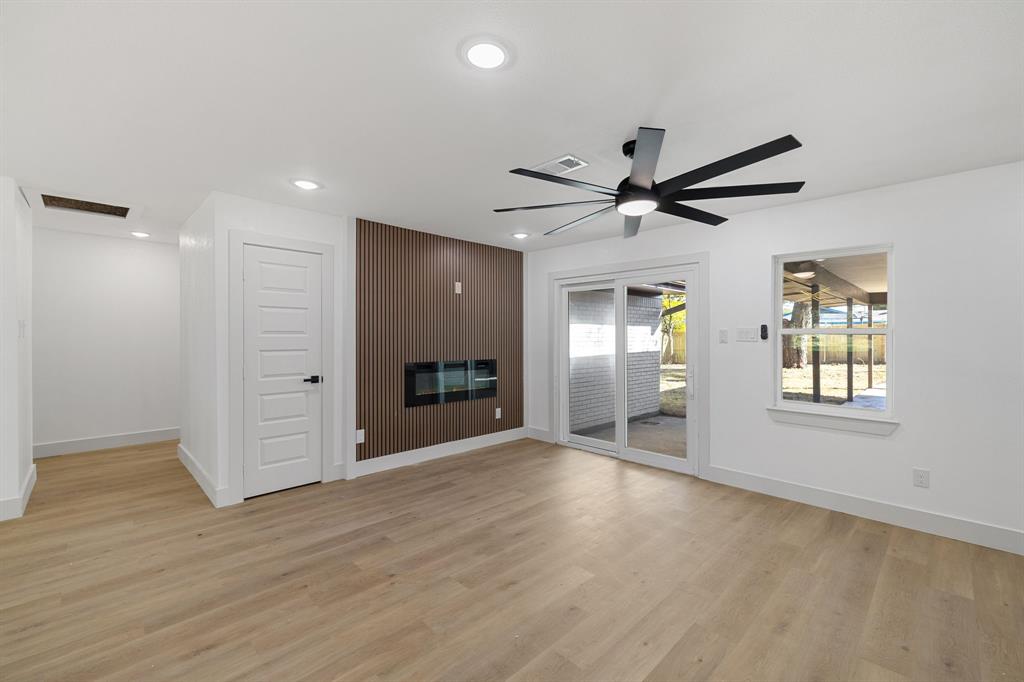 Singing Hills - Residential