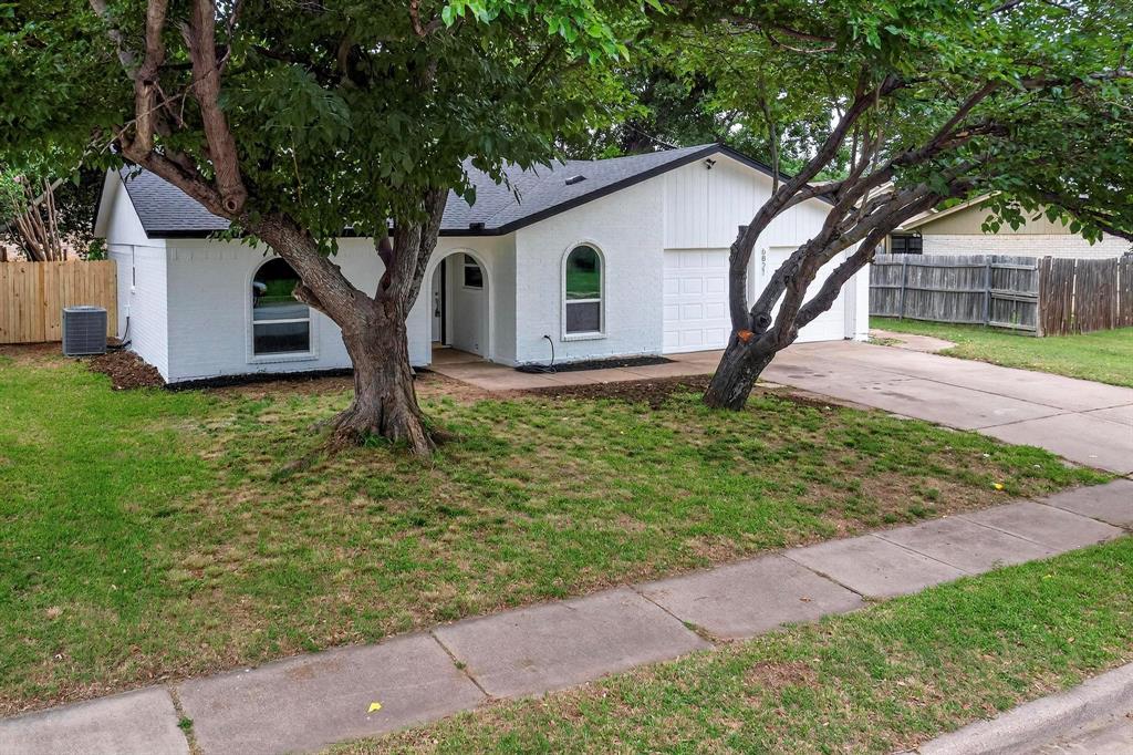 6821 MICKEY Drive