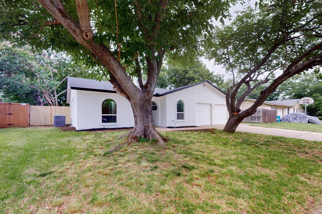 6821 MICKEY Drive