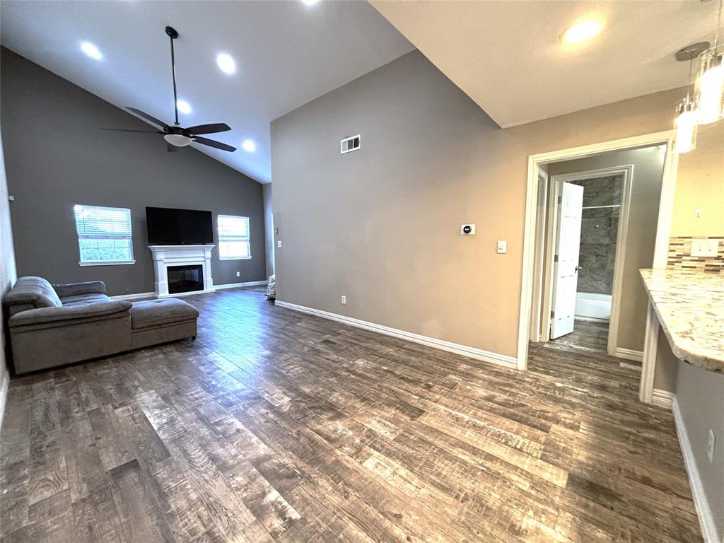 Timberleaf Lane Twnhms - Residential Lease