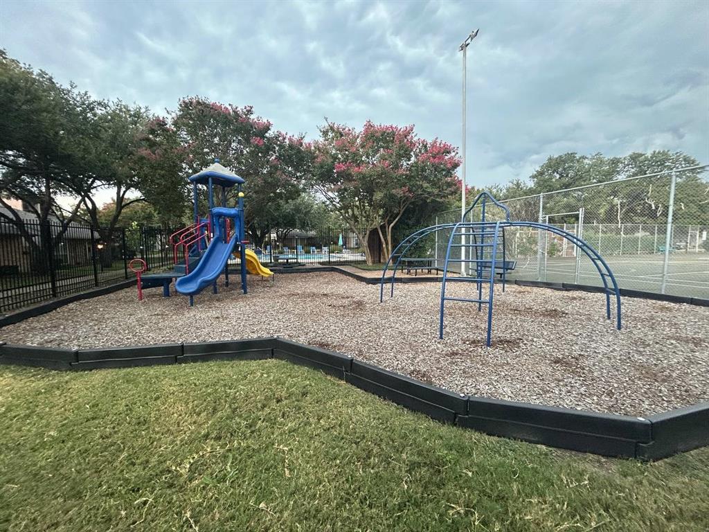 Chimney Hill 4th Inst - Residential