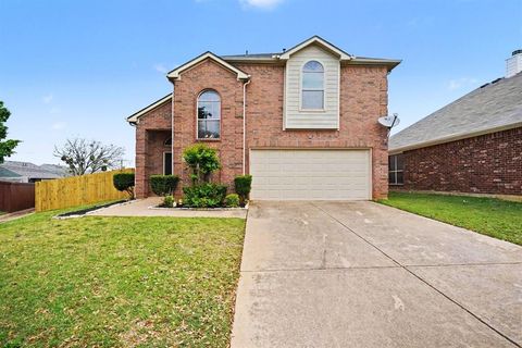 1053 Liberty Circle Hurst TX 76053
