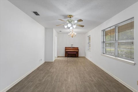 Tiny photo for 202 Sherwood Drive, Longview, TX 75605 (MLS # 21396055)