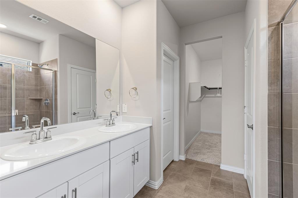 EastridgePh2b - Residential Lease