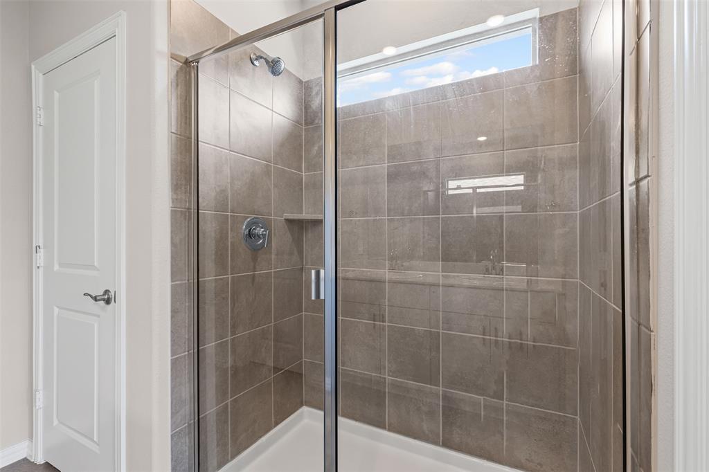 EastridgePh2b - Residential Lease