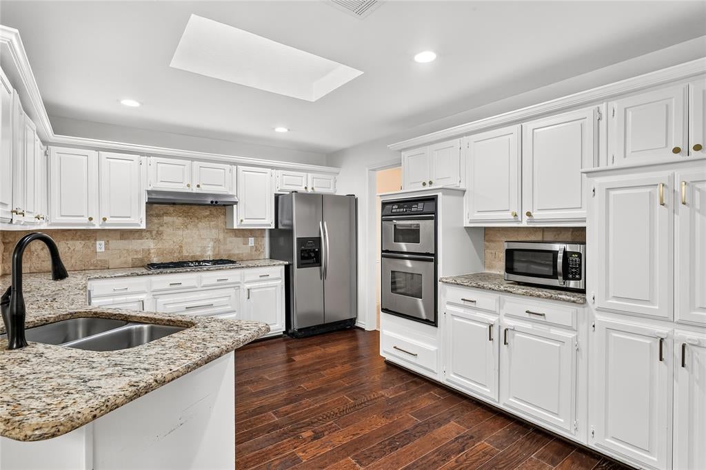 6309 Bradley Lane
