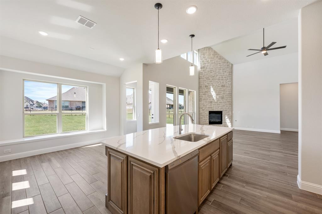 Abe's Landing - Residential