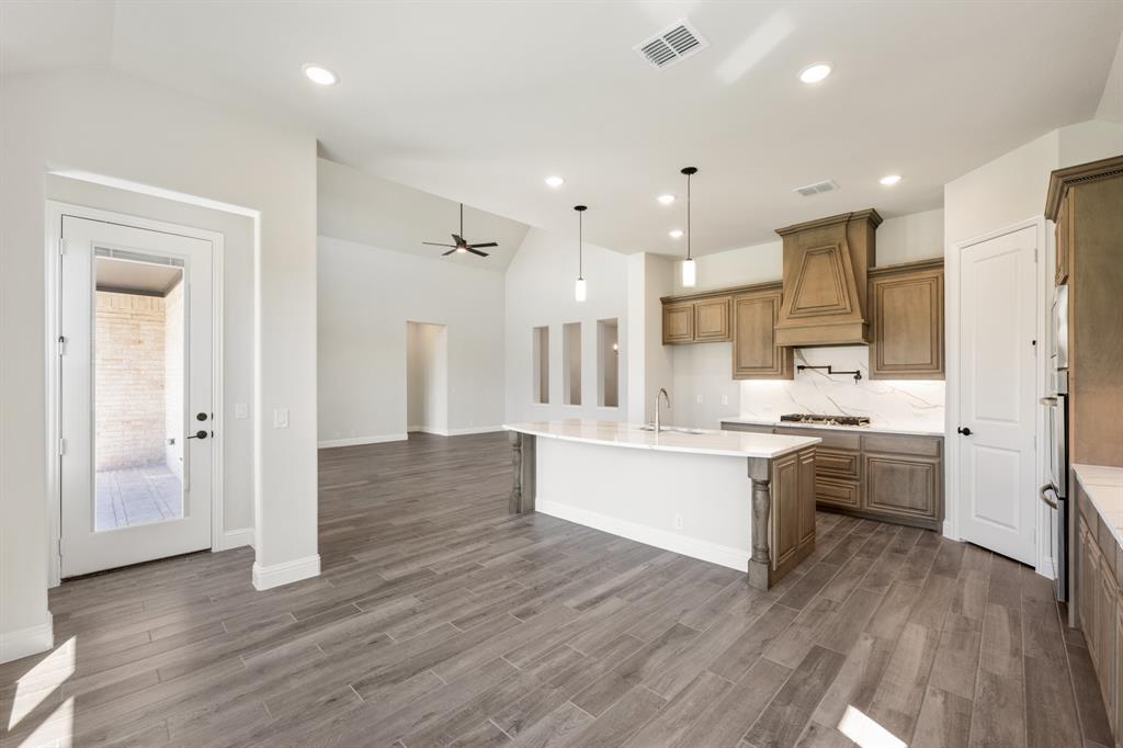 Abe's Landing - Residential