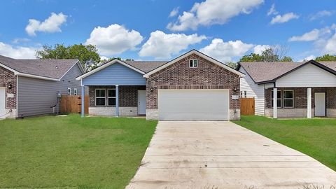 A home in Corsicana