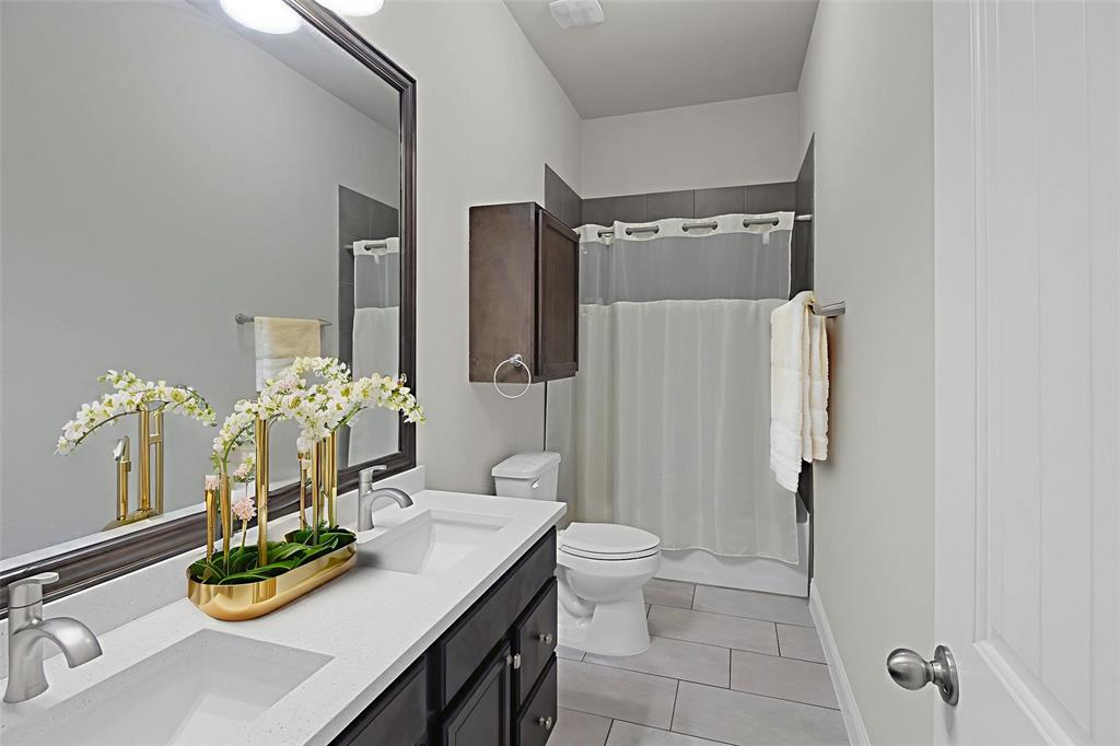 7203 Fallen Crest Lane