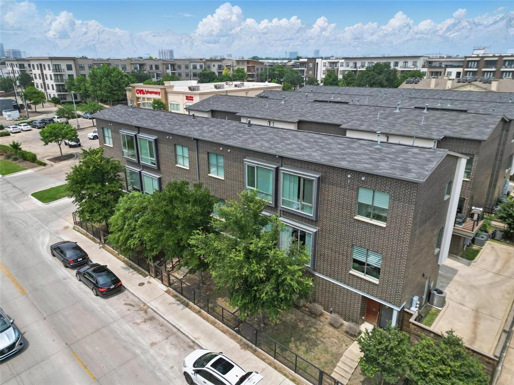 2280 N Fitzhugh