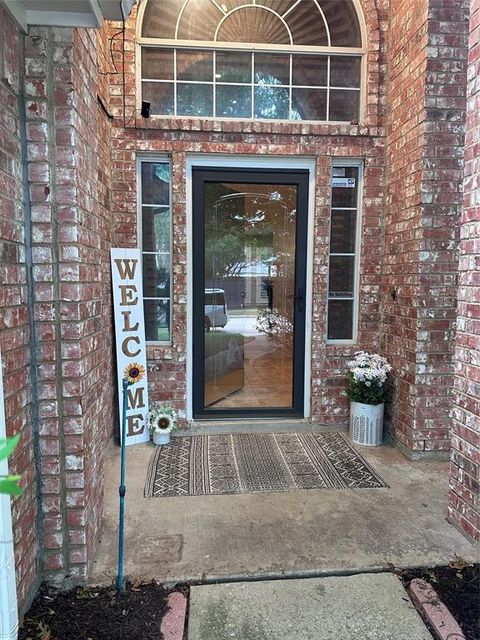 Photo of 2405 Charlene Drive, Plano, TX 75074 (MLS # 21262336)
