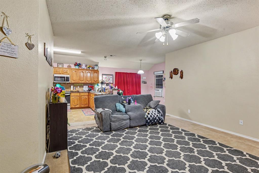 701 Silverleaf Court