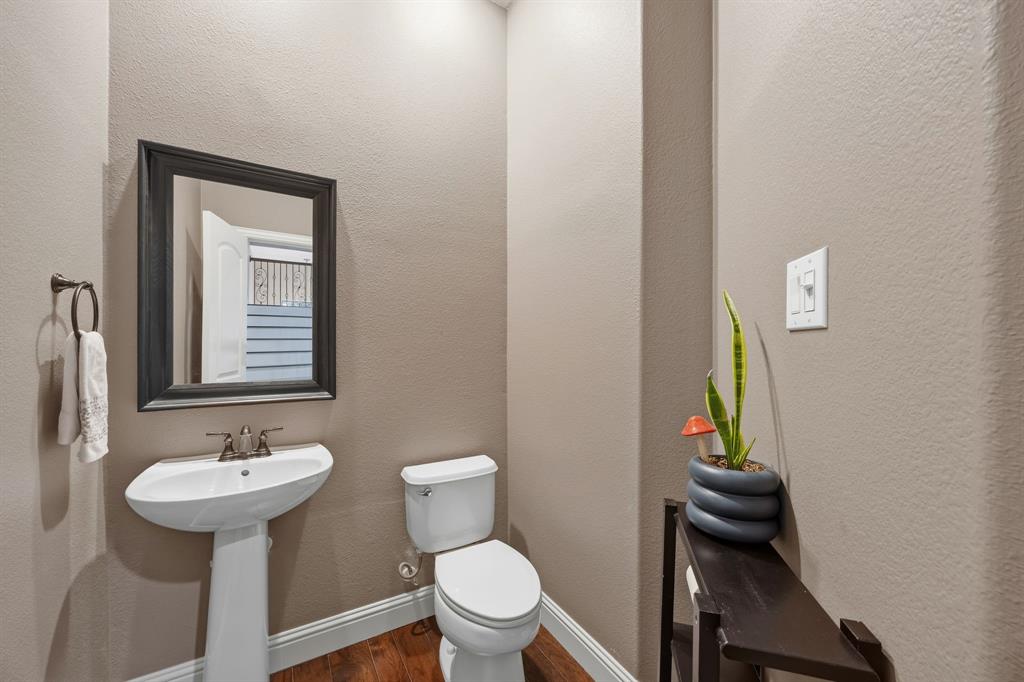 Town Homes At Legacy Town Center The - Residential