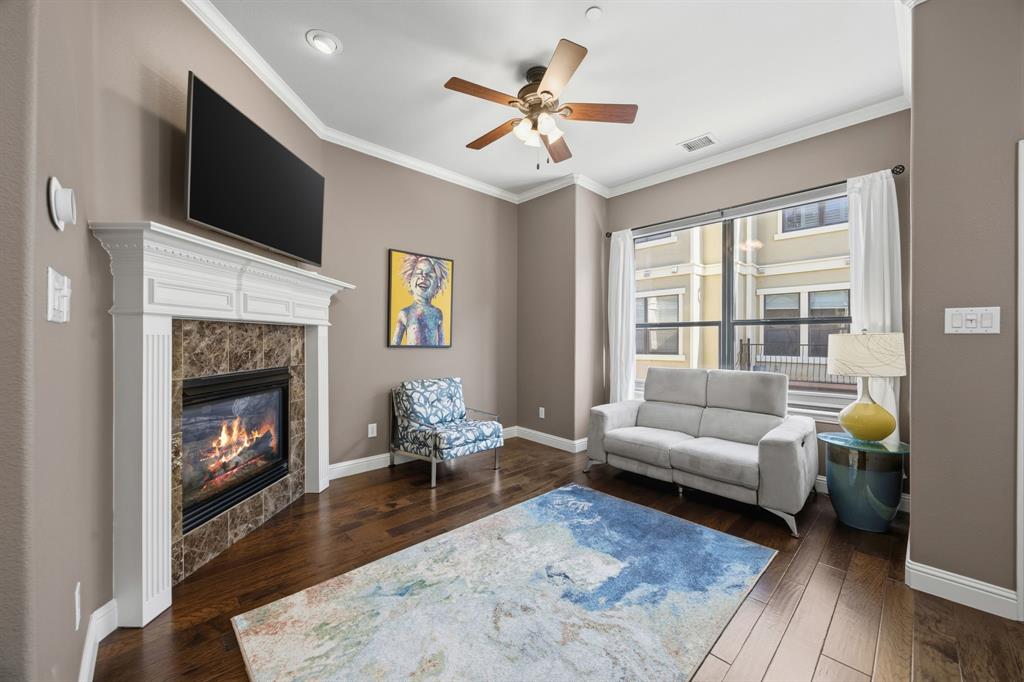 Town Homes At Legacy Town Center The - Residential