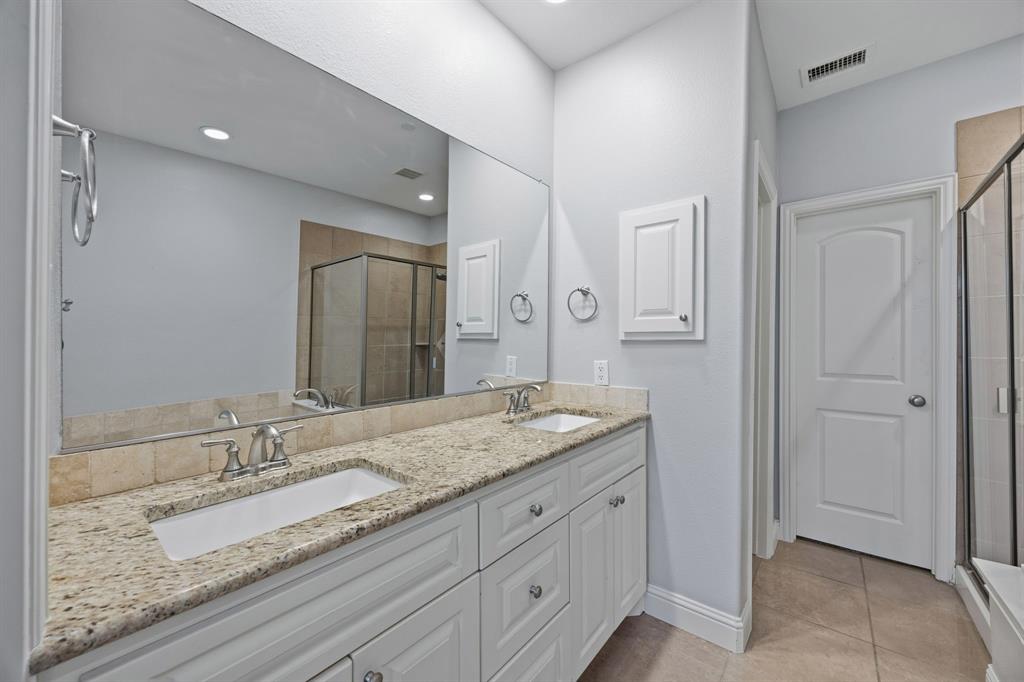 Town Homes At Legacy Town Center The - Residential