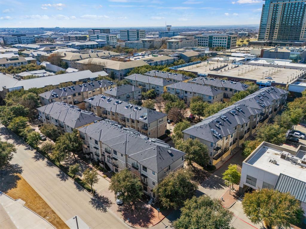 Town Homes At Legacy Town Center The - Residential