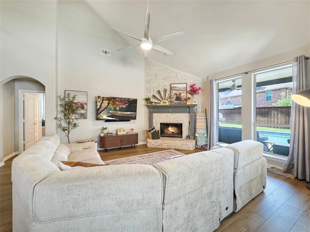 1413 Clearwater Drive
