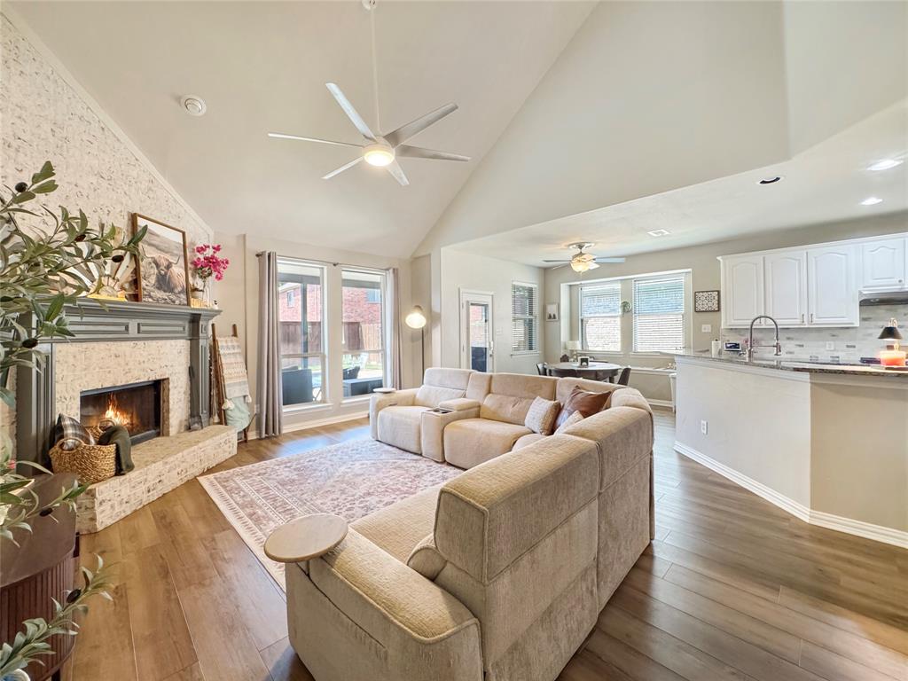 1413 Clearwater Drive