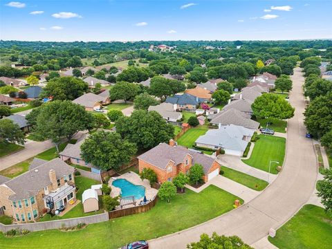 A home in Benbrook