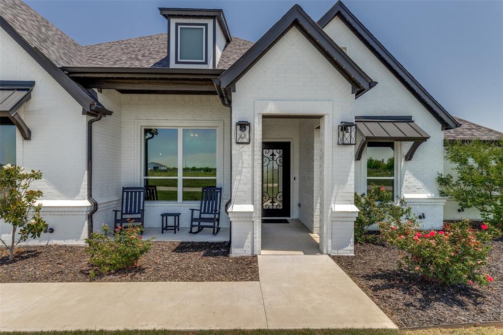9104 Lazy Oak Drive
