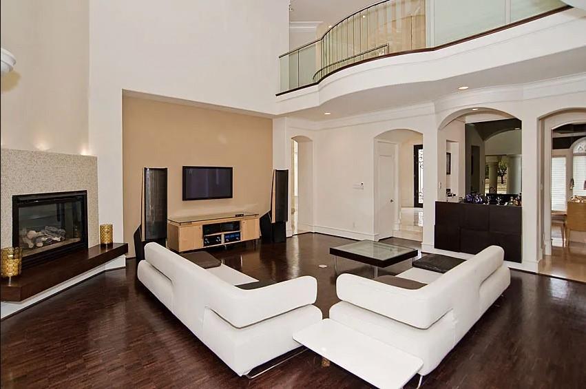 1422 Laurel Lane