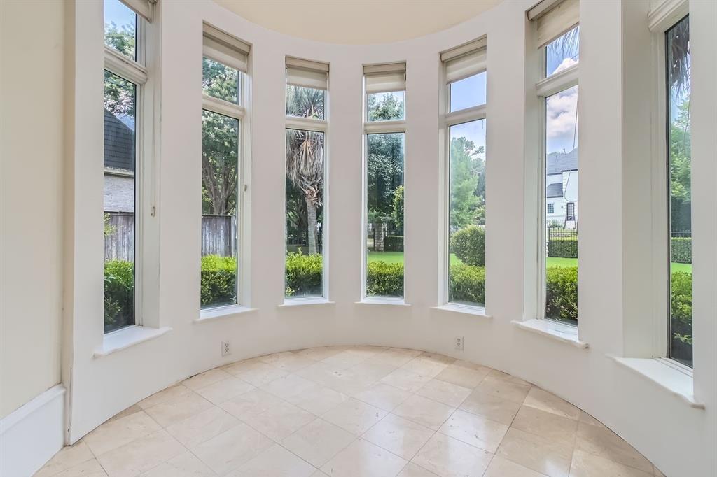 1422 Laurel Lane