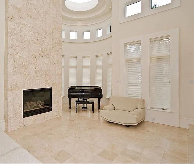 1422 Laurel Lane