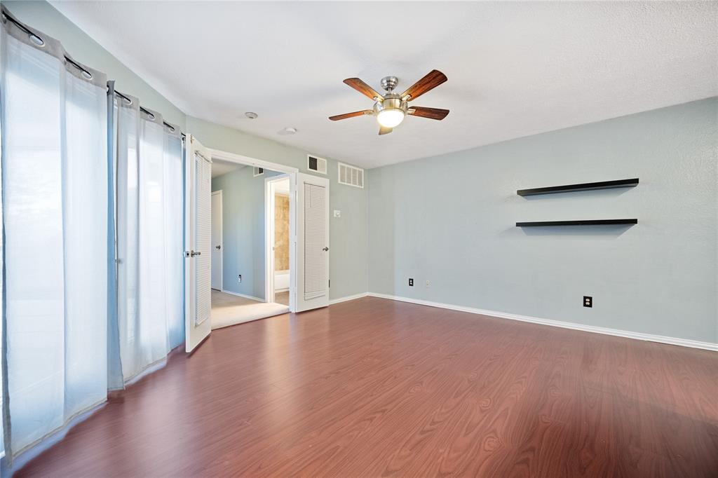 ARLINGTON OAKS CONDOMINIUM - Residential Lease