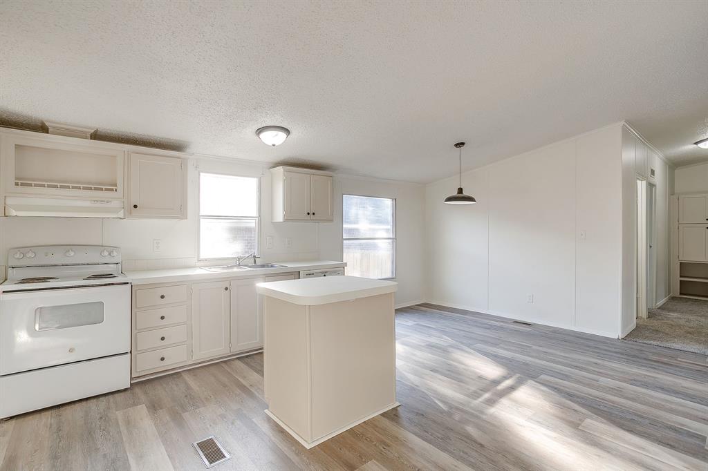 Winding Creek - Residential