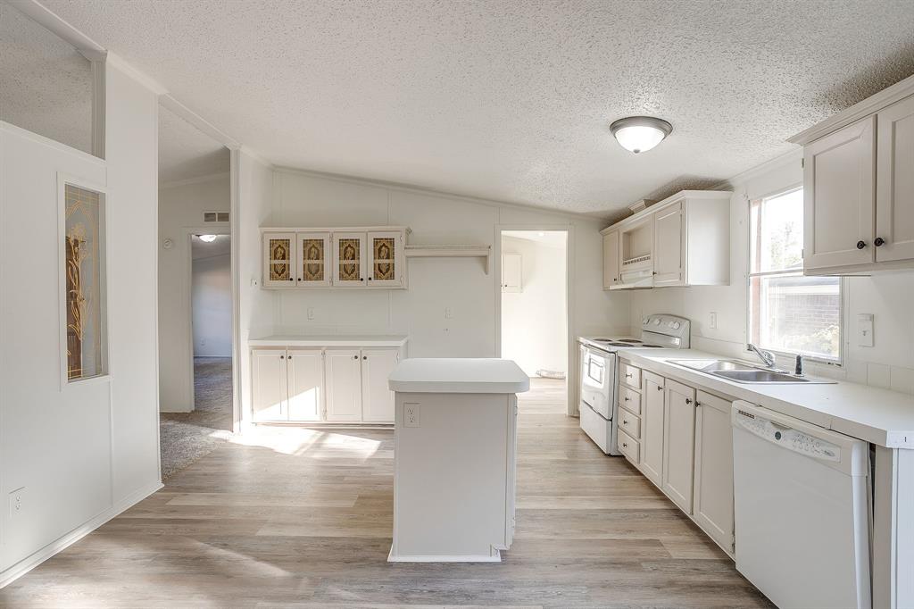 Winding Creek - Residential