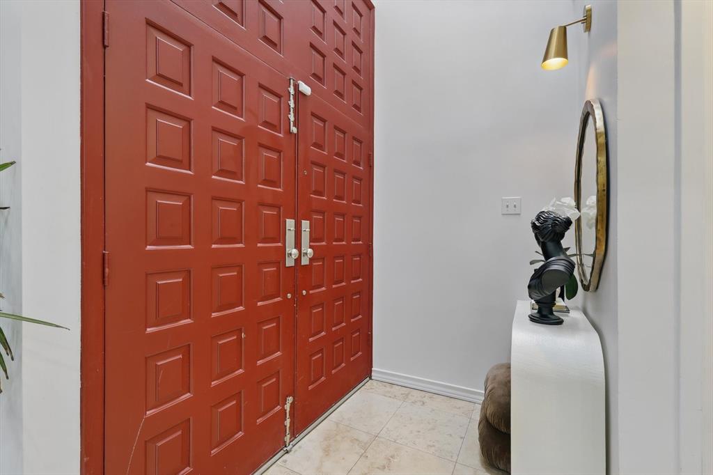 4310 Bowser Avenue 109