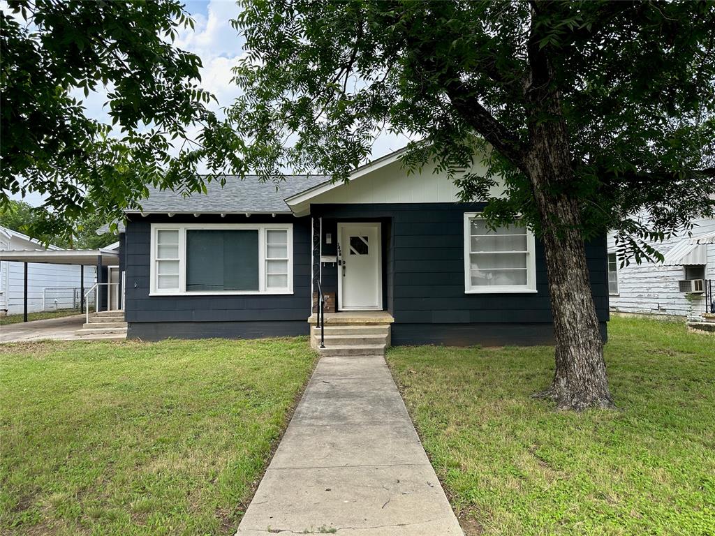 View Brownwood, TX 76801 house
