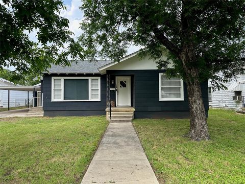 A home in Brownwood