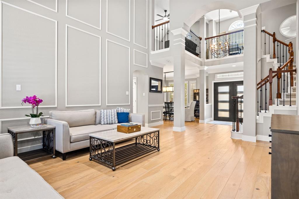 2600 Shadow Hill Lane