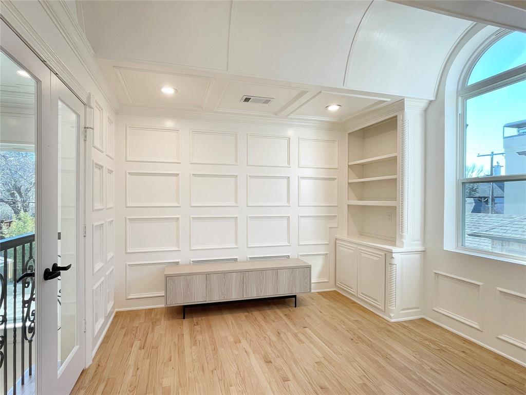 Pemberton 03 - Residential