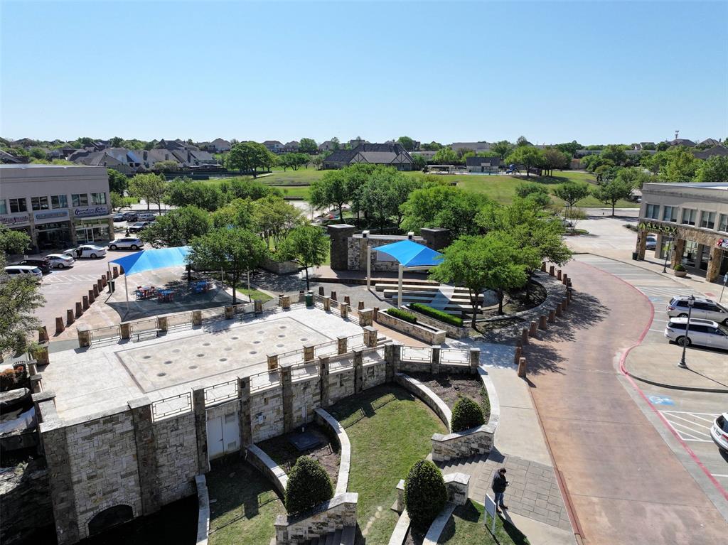 CASTLE HILLS - Commercial Sale