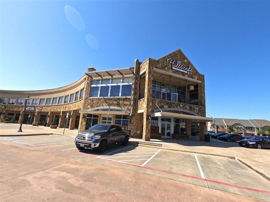 CASTLE HILLS - Commercial Sale