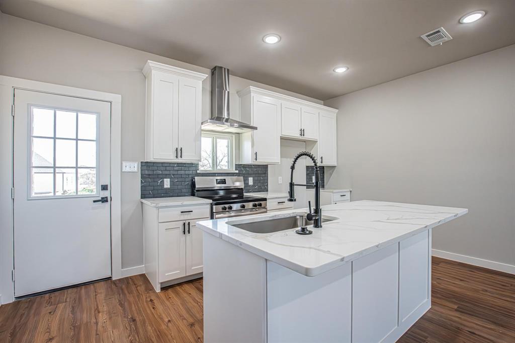 Runaway Bay Unit 5 - Residential